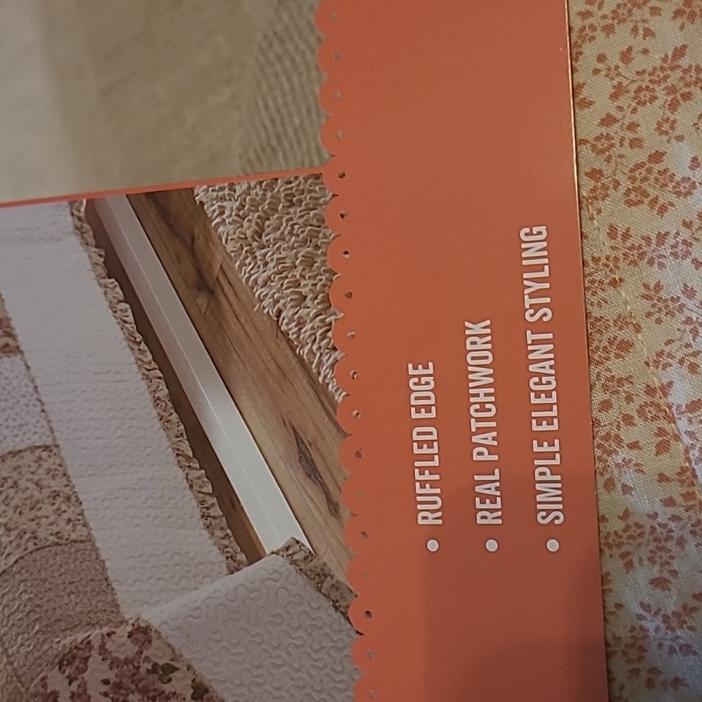 NWT Alicia Queen 100% cotton quilt creams, greens & rose colors Sz queen - Picture 3 of 10